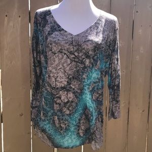 “EMILY WU” Turquoise & Gray 3/4 Sleeve V-Neck Top